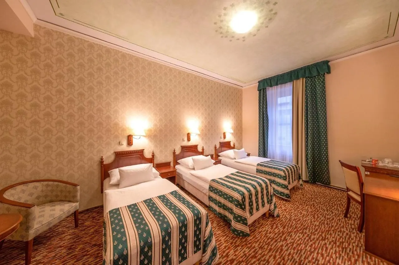 Hotel Meteor Plaza Praag 4*,